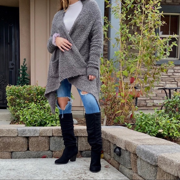 CLEARANCE-FIRM‼️Emma Wrap Me up Cardigan - Picture 5 of 6